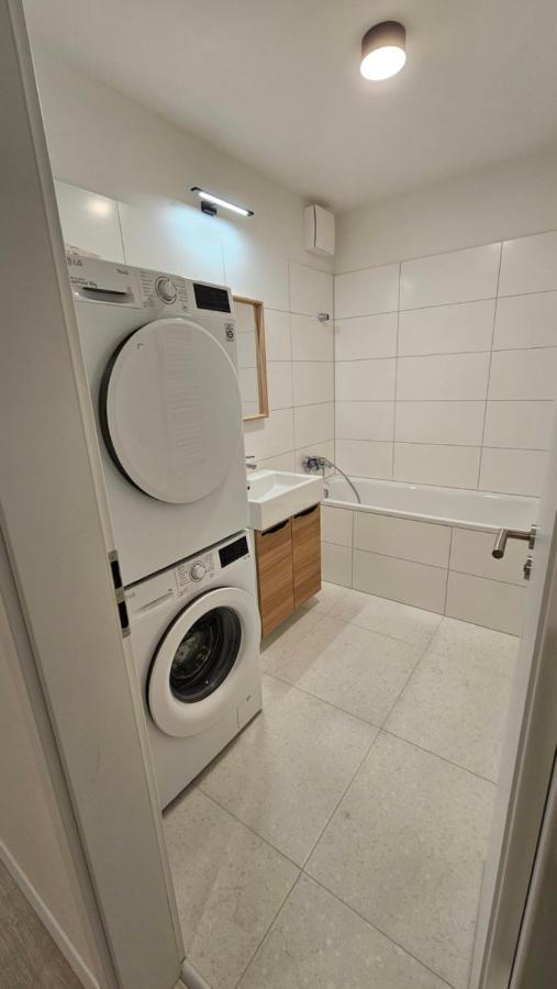2 Room Apartment With Terrace, 2Ak Братислава Екстер'єр фото